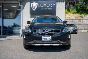 2016-Volvo-XC60-Luxury-Auto-Plex-2