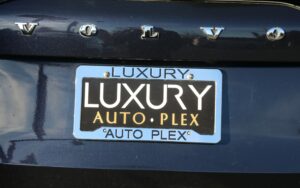 2016-Volvo-XC90-Luxury-Auto-Plex-40